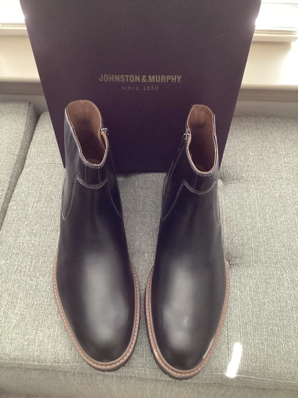 Johnston & Murphy Barret Zip Boot, size 12 M